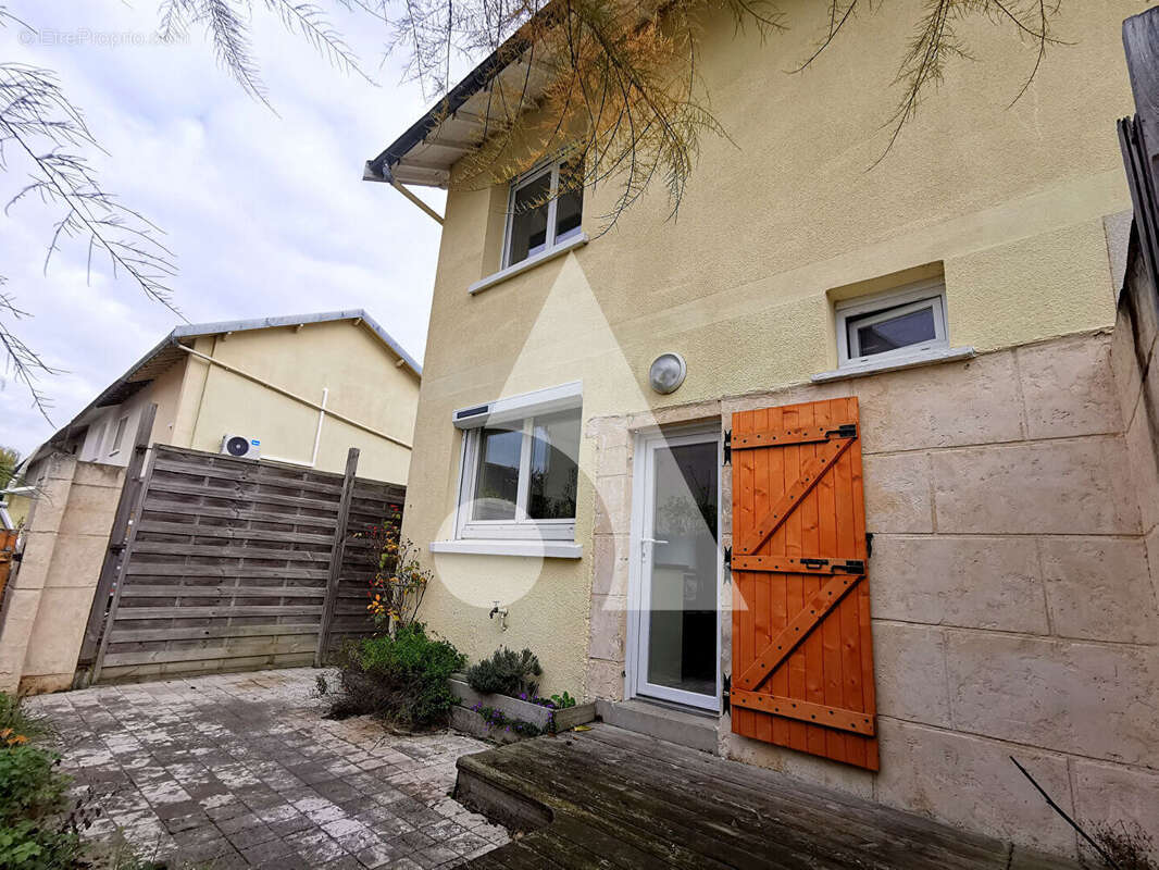 Maison à CONFLANS-SAINTE-HONORINE