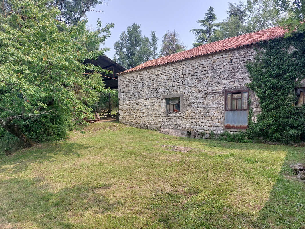 Maison à BAGAT-EN-QUERCY