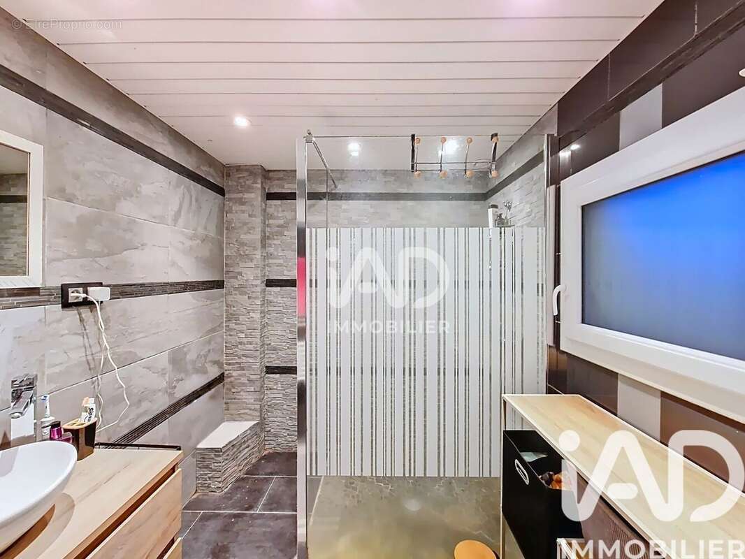 Photo 6 - Maison à VALLIQUERVILLE