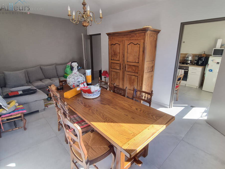 Appartement à COGNIN