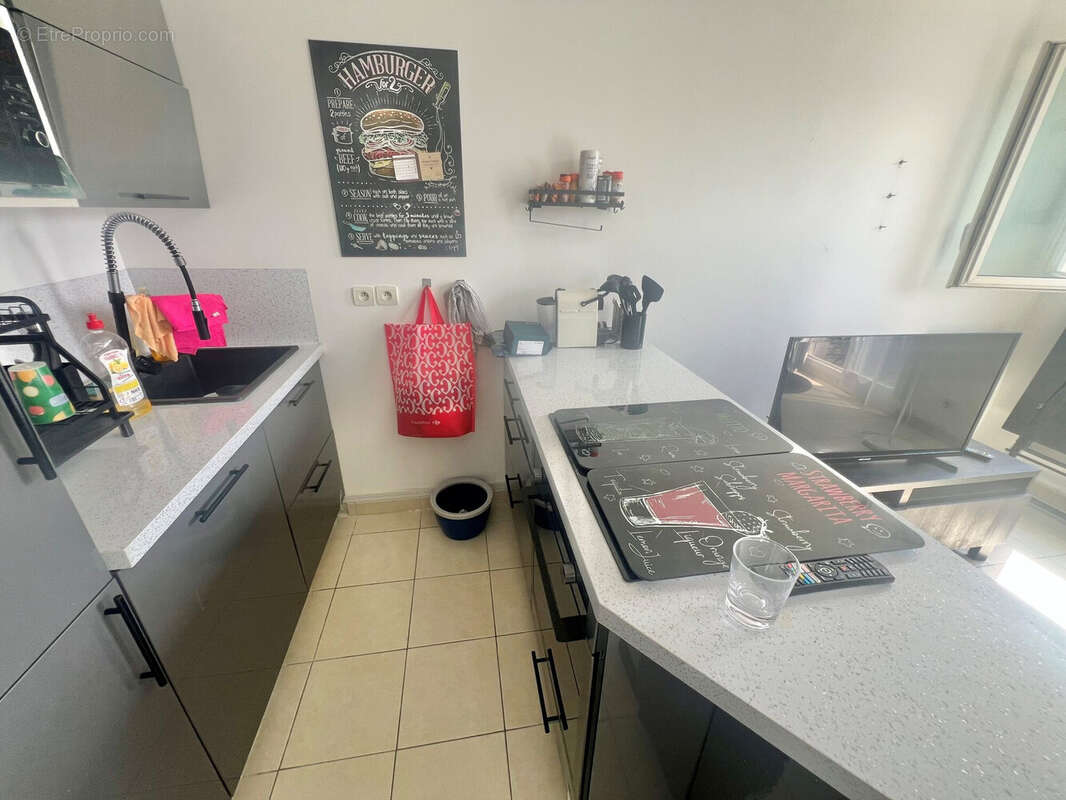 Appartement 32 m² à Trappes  - photo 2