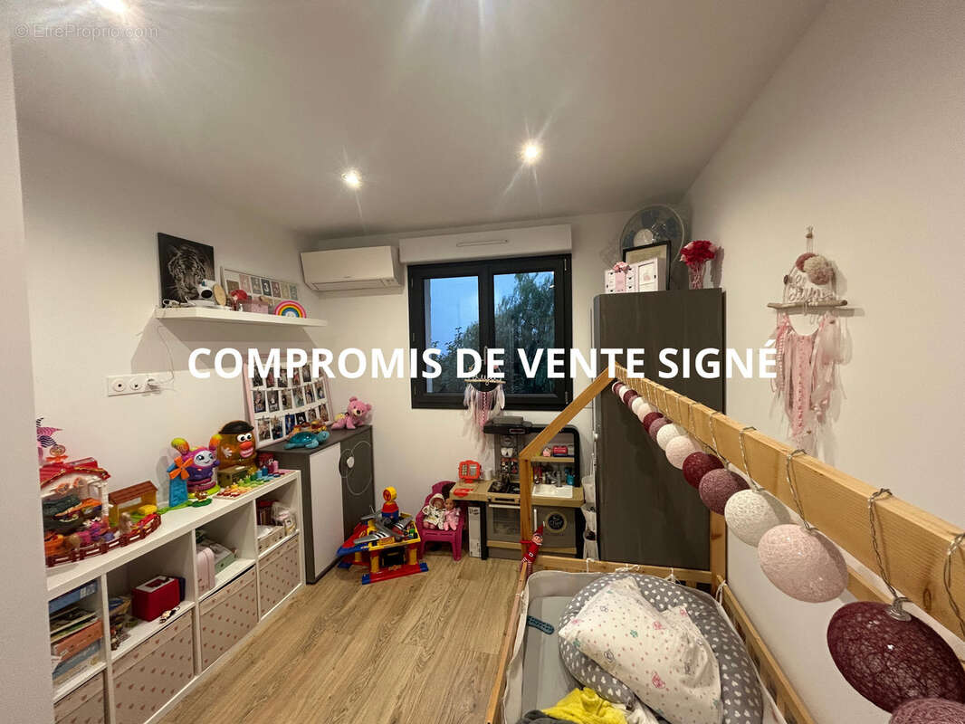 Maison à LE CASTELLET