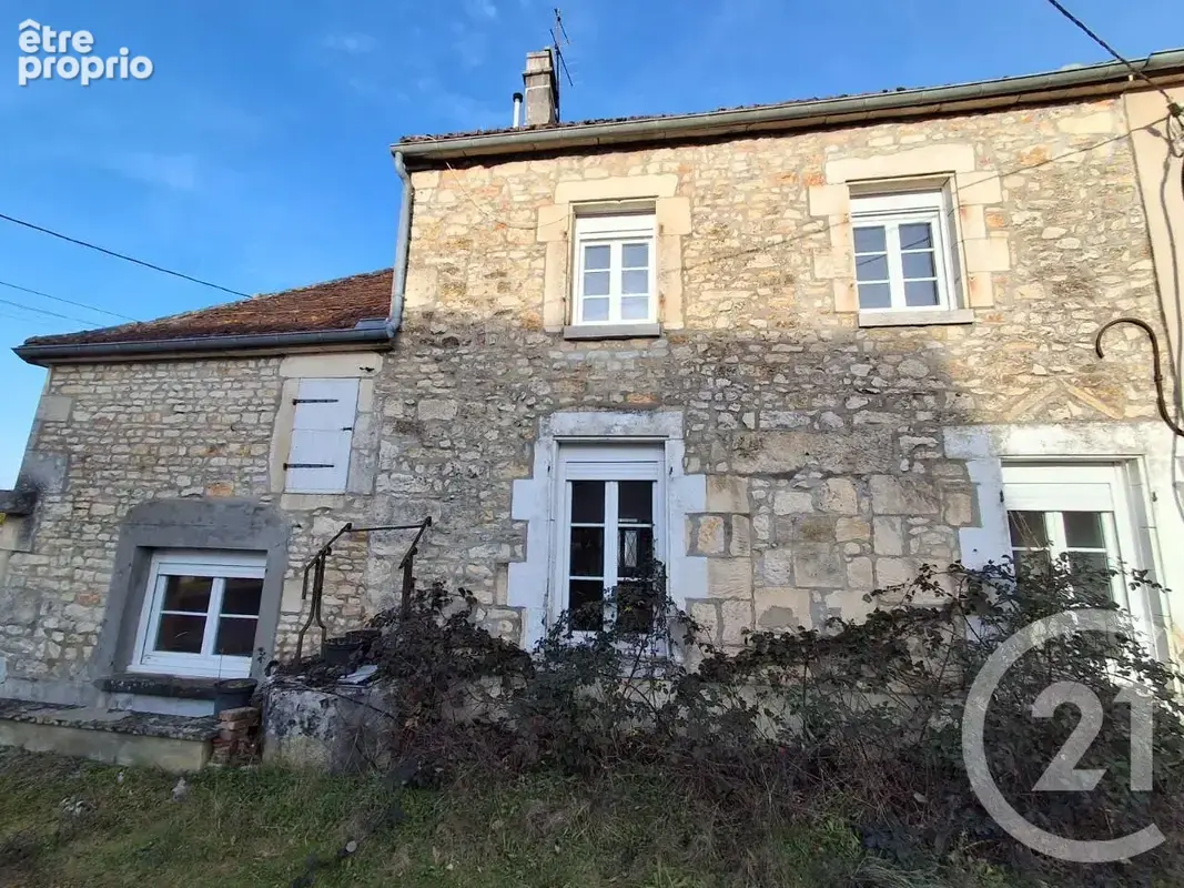 Maison à ETAIS-LA-SAUVIN