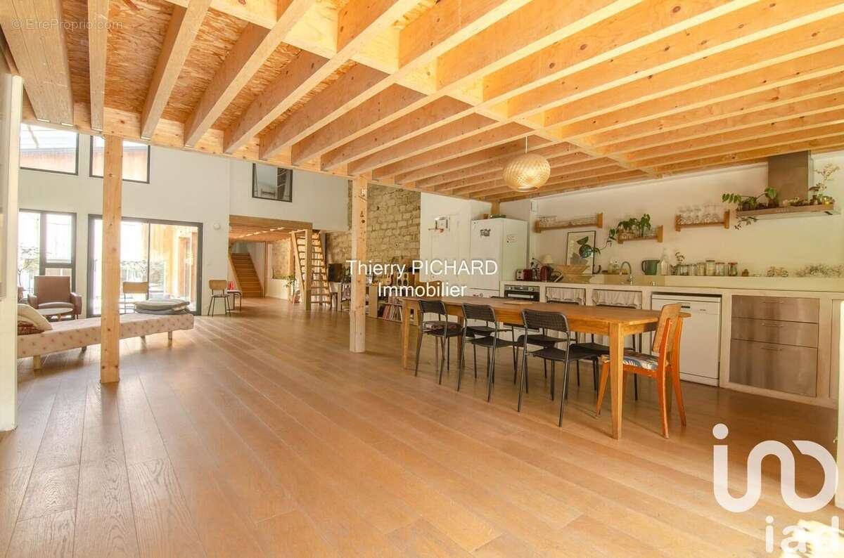 Photo 3 - Maison à LES LILAS