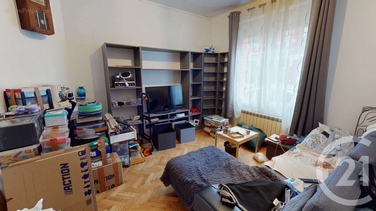 Maison à SAINT-QUENTIN