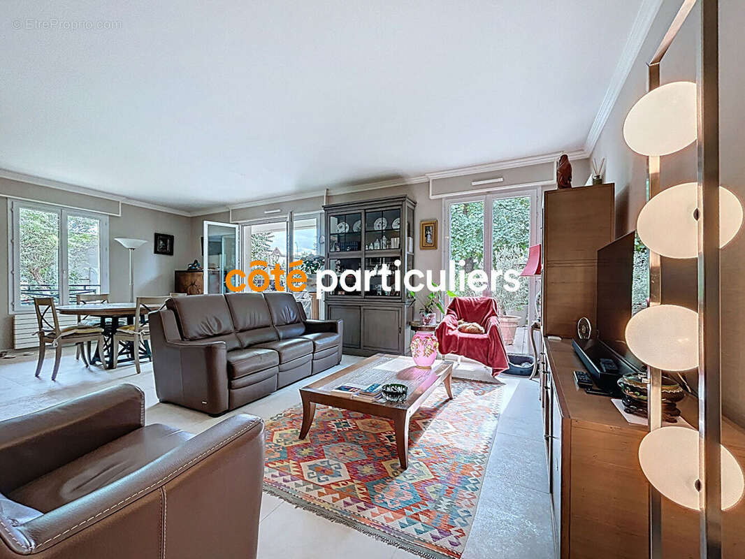 Appartement à SAINT-MAUR-DES-FOSSES