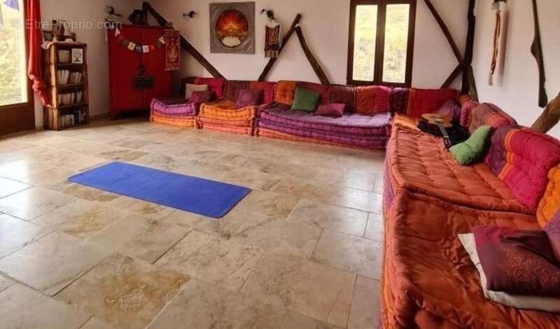 LA PALUD SUR VERDON Gite avec cuisine professionnelle, piscine - photo 12