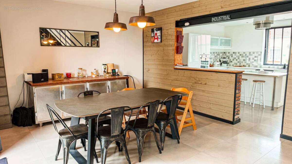 Maison individuelle  rénovée – 165 m² – 5 chambres - photo 8