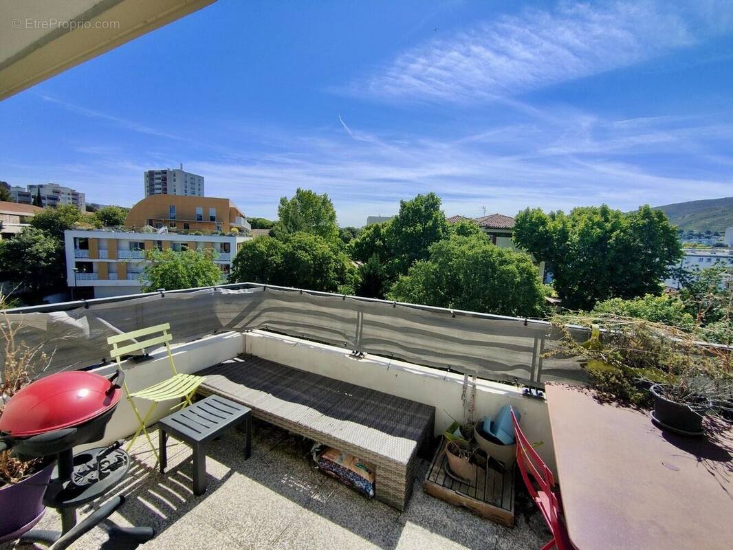 Appartement à MARSEILLE-11E