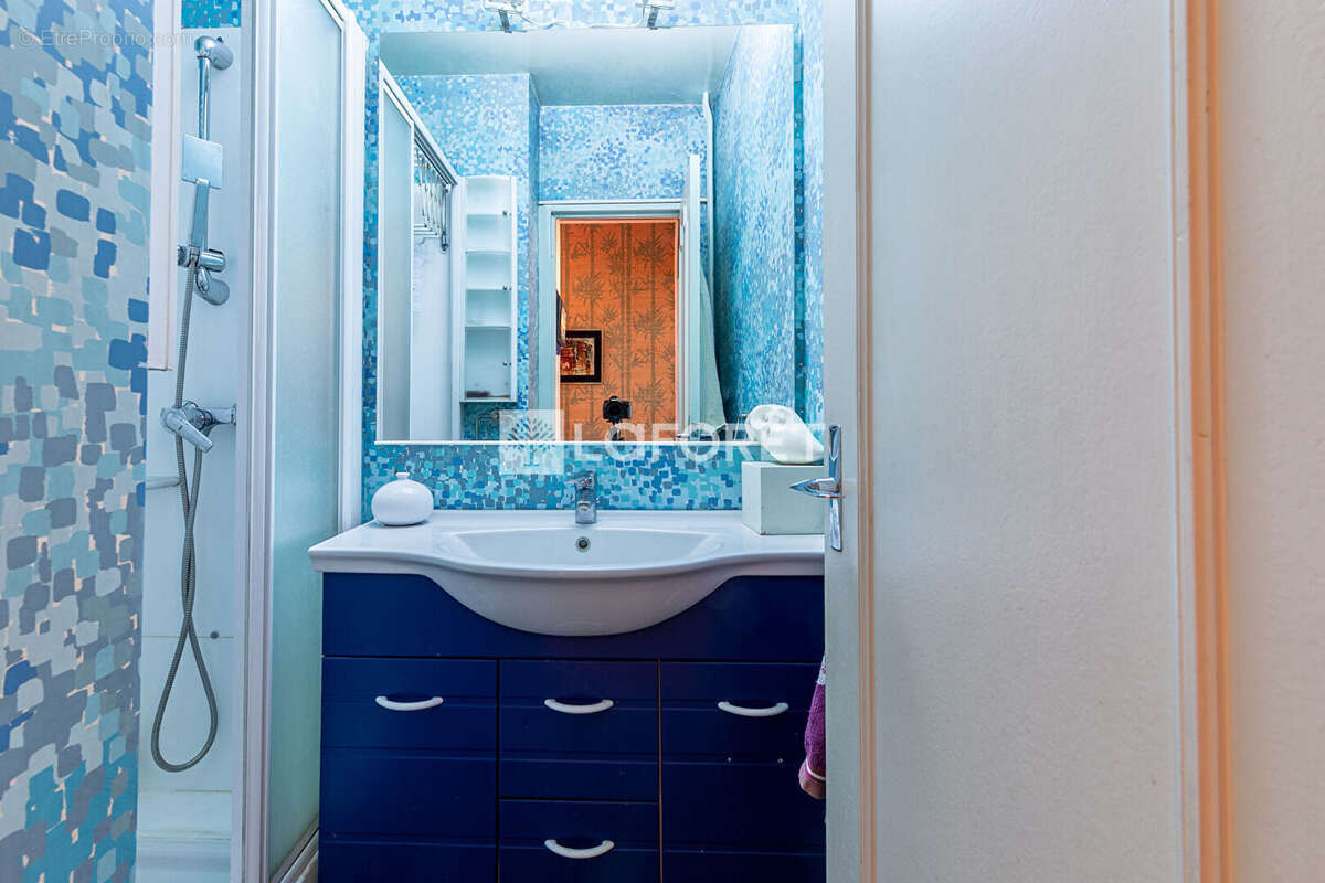 Appartement à PARIS-19E