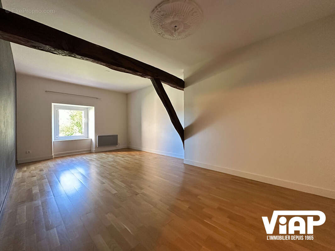 Maison à AIXE-SUR-VIENNE