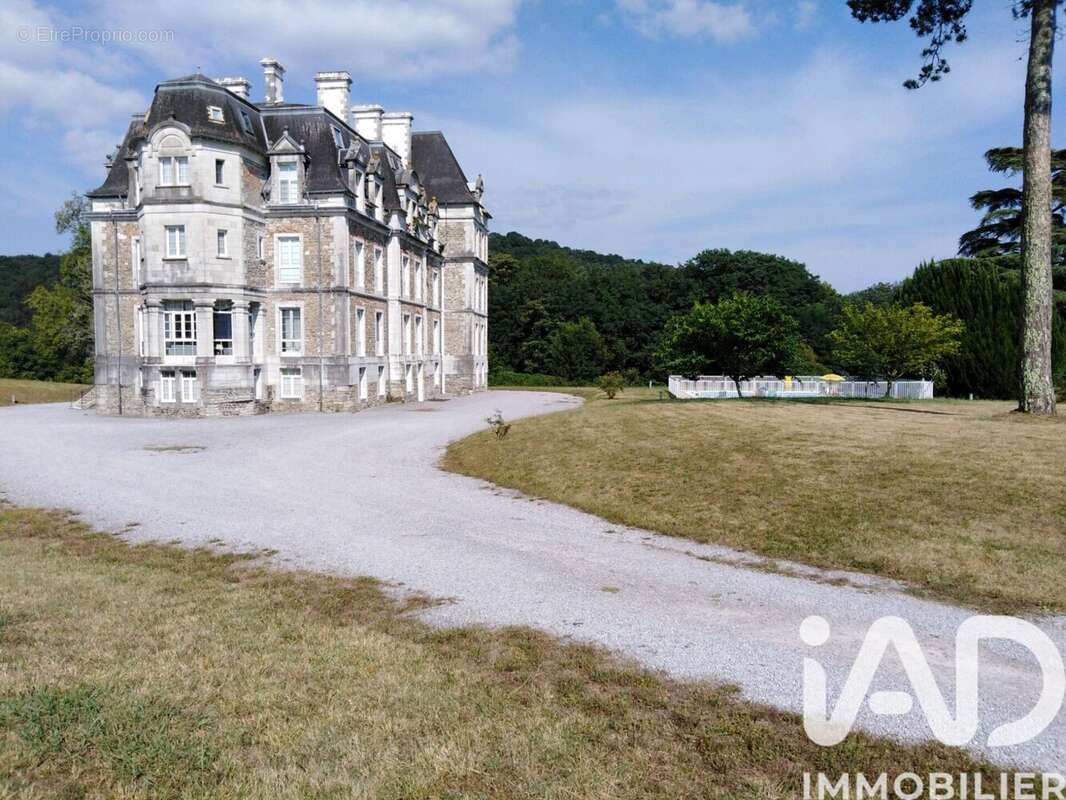 Appartement 83 m² à Escos  - photo 2