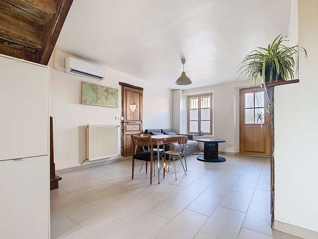 Maison à MONTMIRAIL