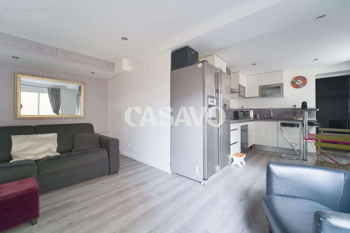 Appartement à PARIS-18E