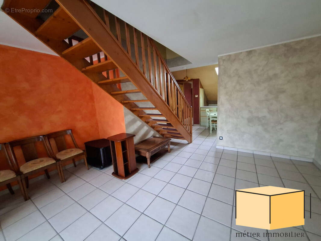 Appartement 76 m² à Belley  - photo 2