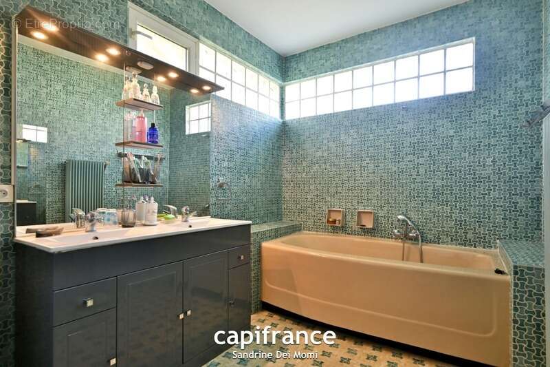 Maison à TASSIN-LA-DEMI-LUNE