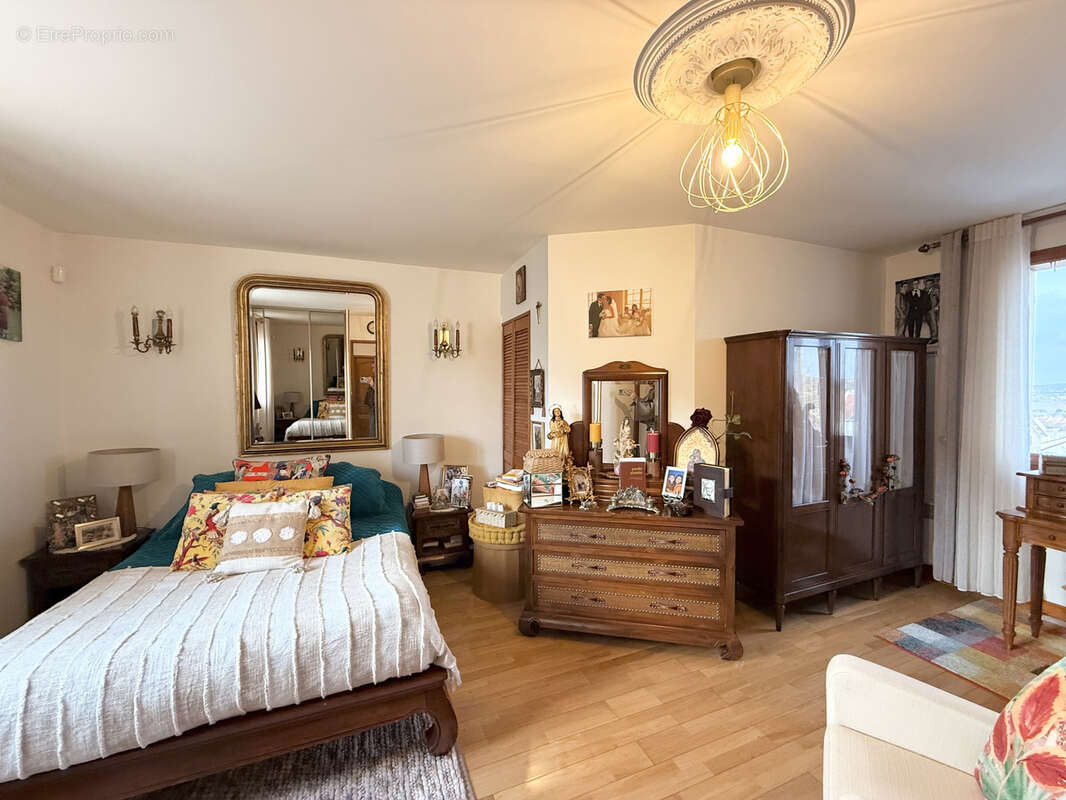 Maison à NANTEUIL-LES-MEAUX