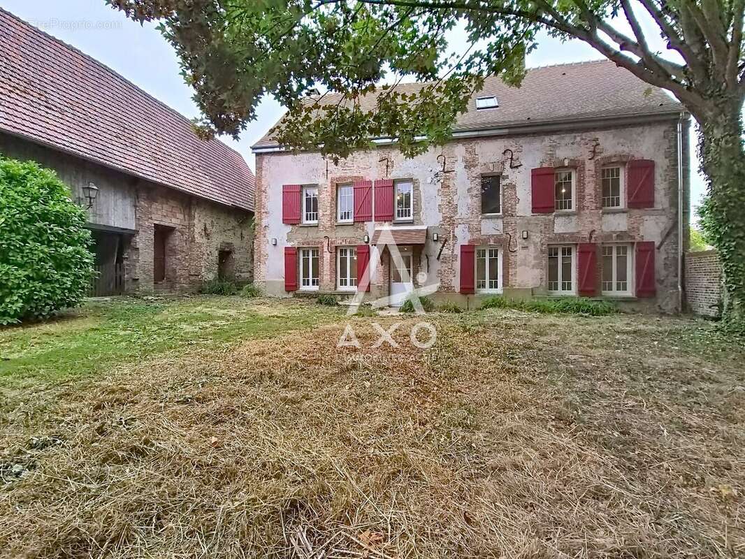 Grande maison rénovée à Auneuil   grange et jardin clos - photo 16