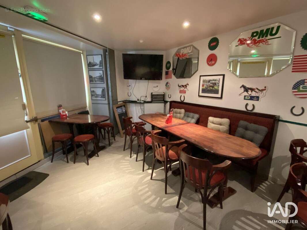 Photo 5 - Commerce à DOMALAIN