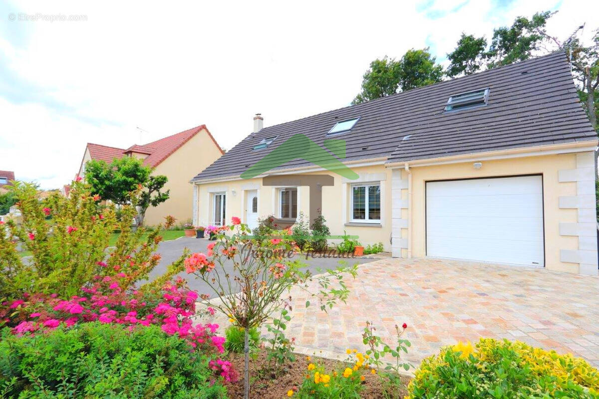 Maison à CHATEAUDUN