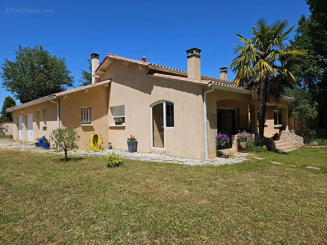 Maison Marsac Sur L Isle 6 pièce(s) 130 m2 - photo 15