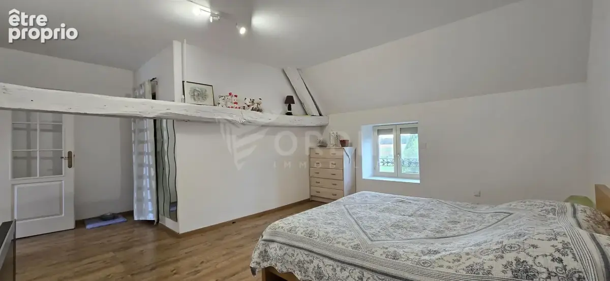 Ancienne longère en pierre rénovée - 182m² - photo 12