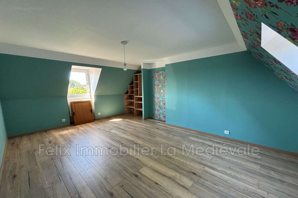 Maison 131 m² à Sarlat-La-Caneda  - photo 9