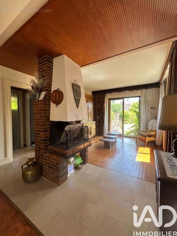 Photo 5 - Maison à MEHUN-SUR-YEVRE