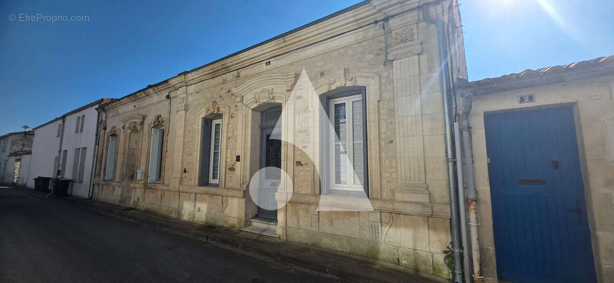 Maison à LA TREMBLADE