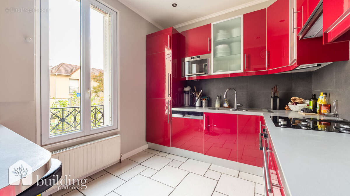 Courbevoie Marceau - Maison familiale 6 pièces de 164 m² sur une parcelle de 140 m² - photo 13