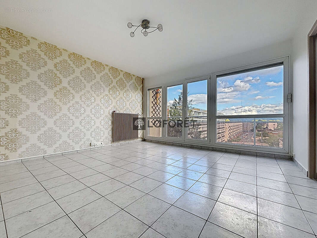 Appartement à LE PETIT-QUEVILLY