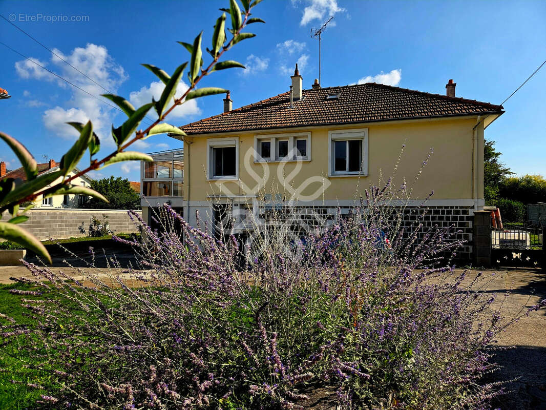 Maison à BRASSAC-LES-MINES