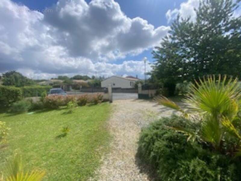 Maison à L&#039;ORBRIE