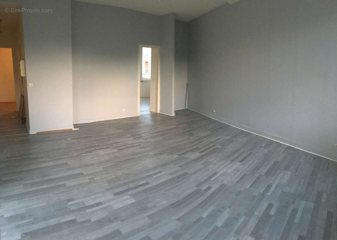 Appartement à BORNEL