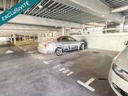 Photo 1 - Parking à BEGLES