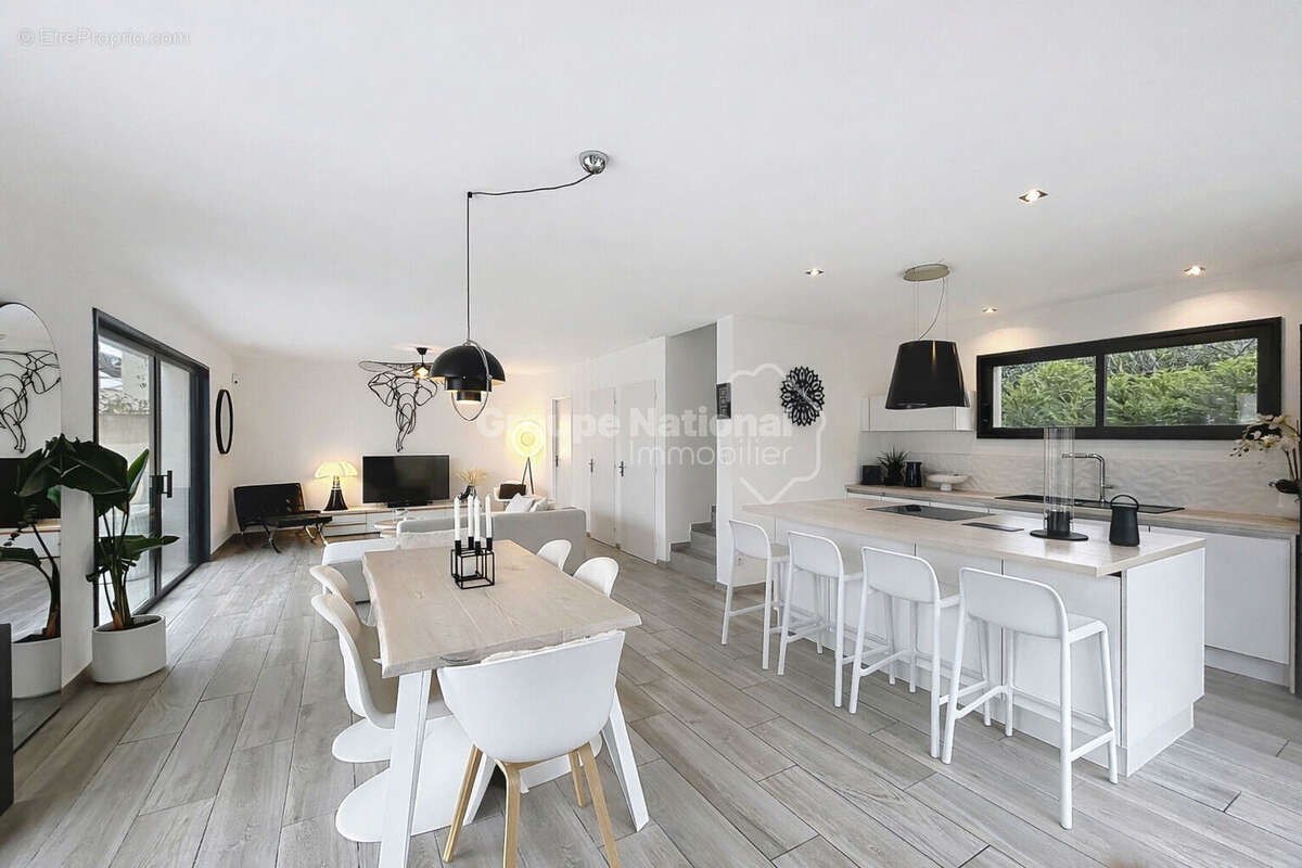 Maison à CHATEAUNEUF-DU-PAPE