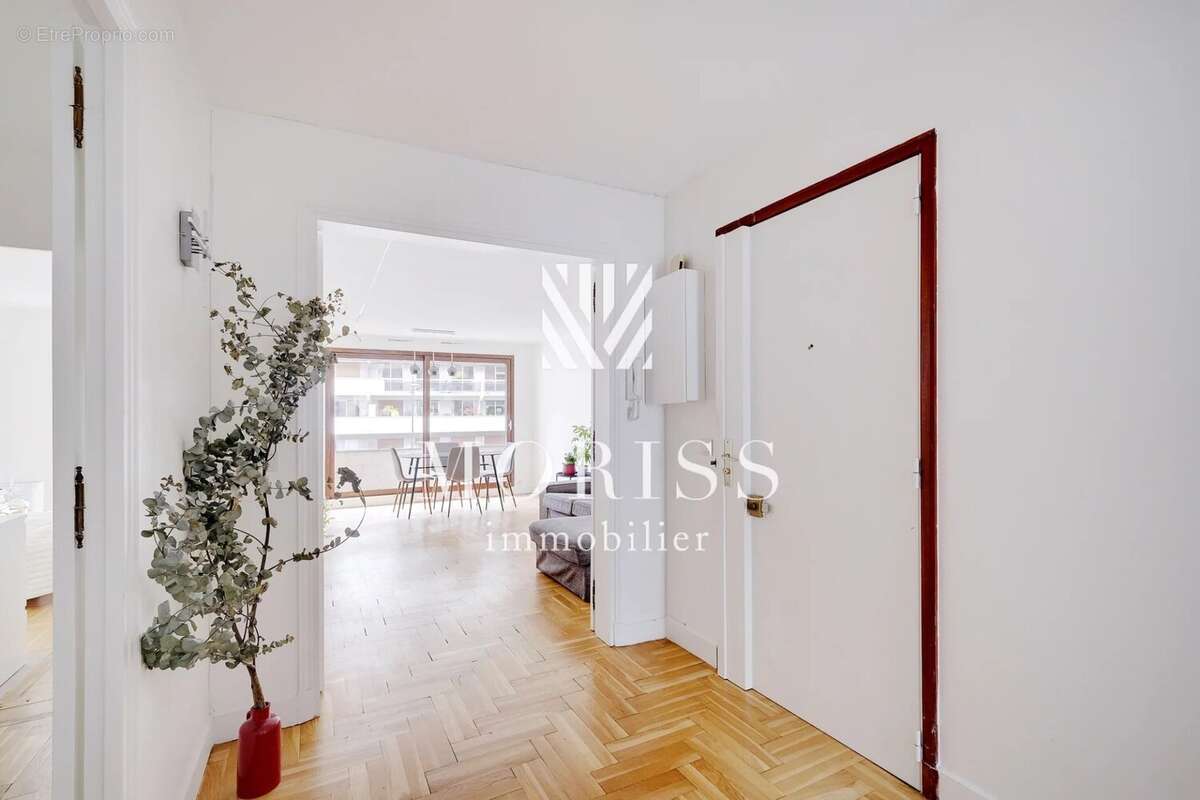 Appartement à PARIS-11E