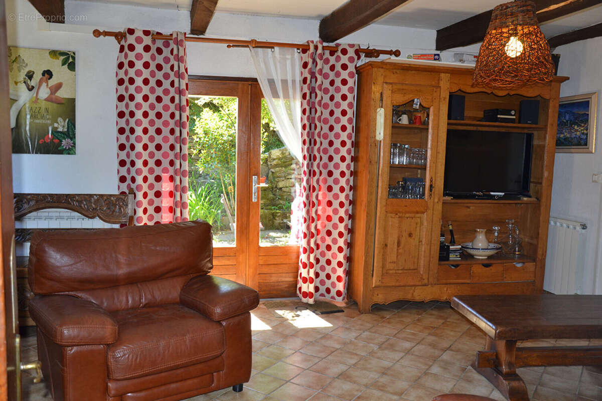 COURNIOU  dans hameau en pleine nature  maison  de 97 m² avec terrasse et jardins - photo 8