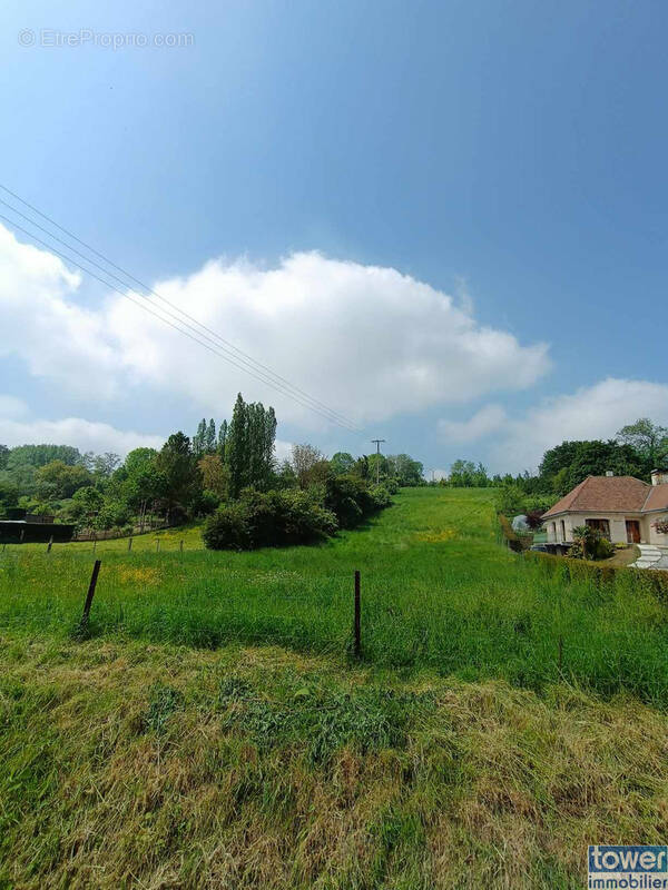Terrain à AMETTES