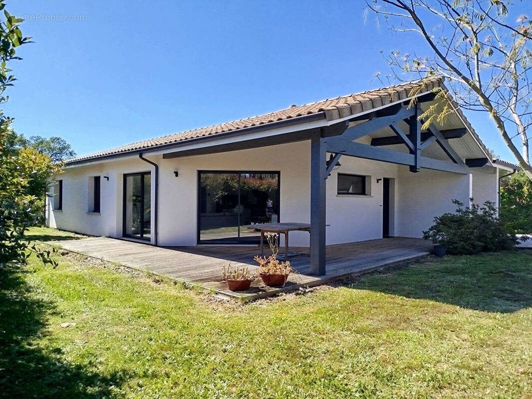 Maison à VIELLE-SAINT-GIRONS