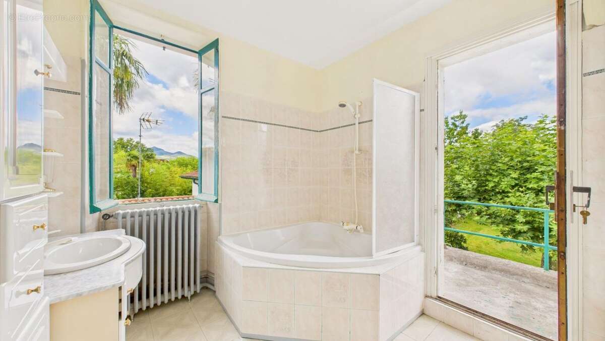 Maison à CAMBO-LES-BAINS