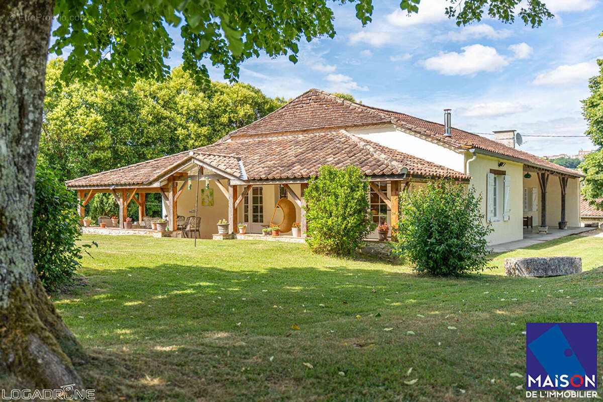 Maison à MONCLAR
