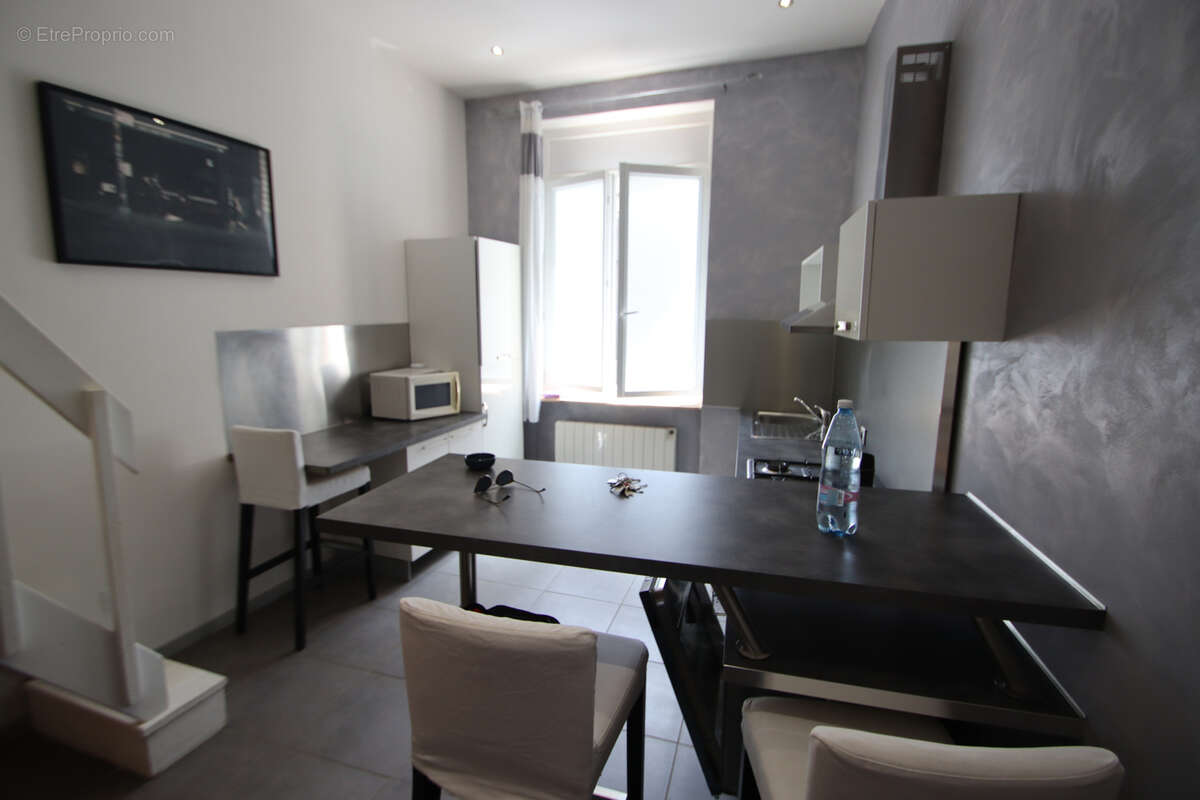 Appartement à SAINT-ETIENNE