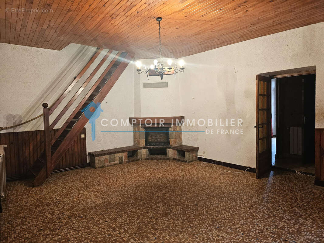 Maison à LANAS