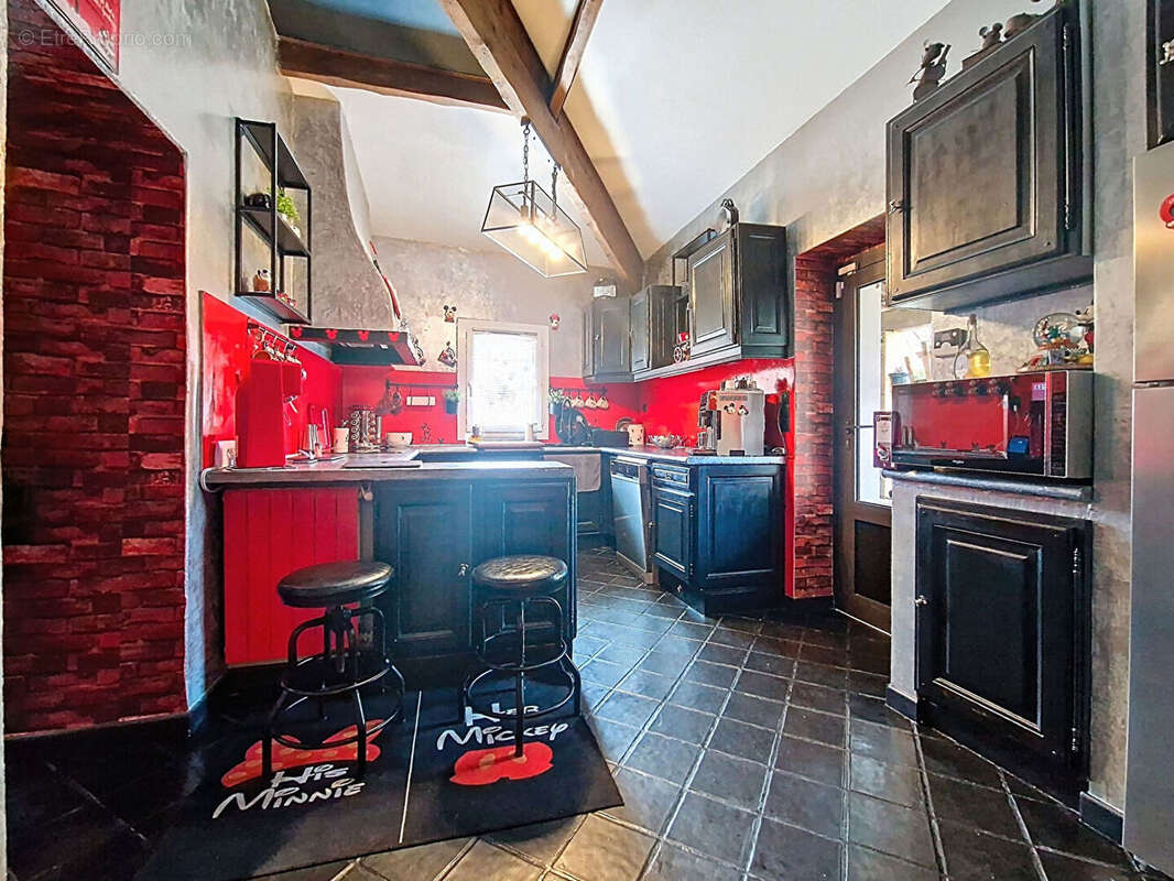 Maison à SAINT-ZACHARIE