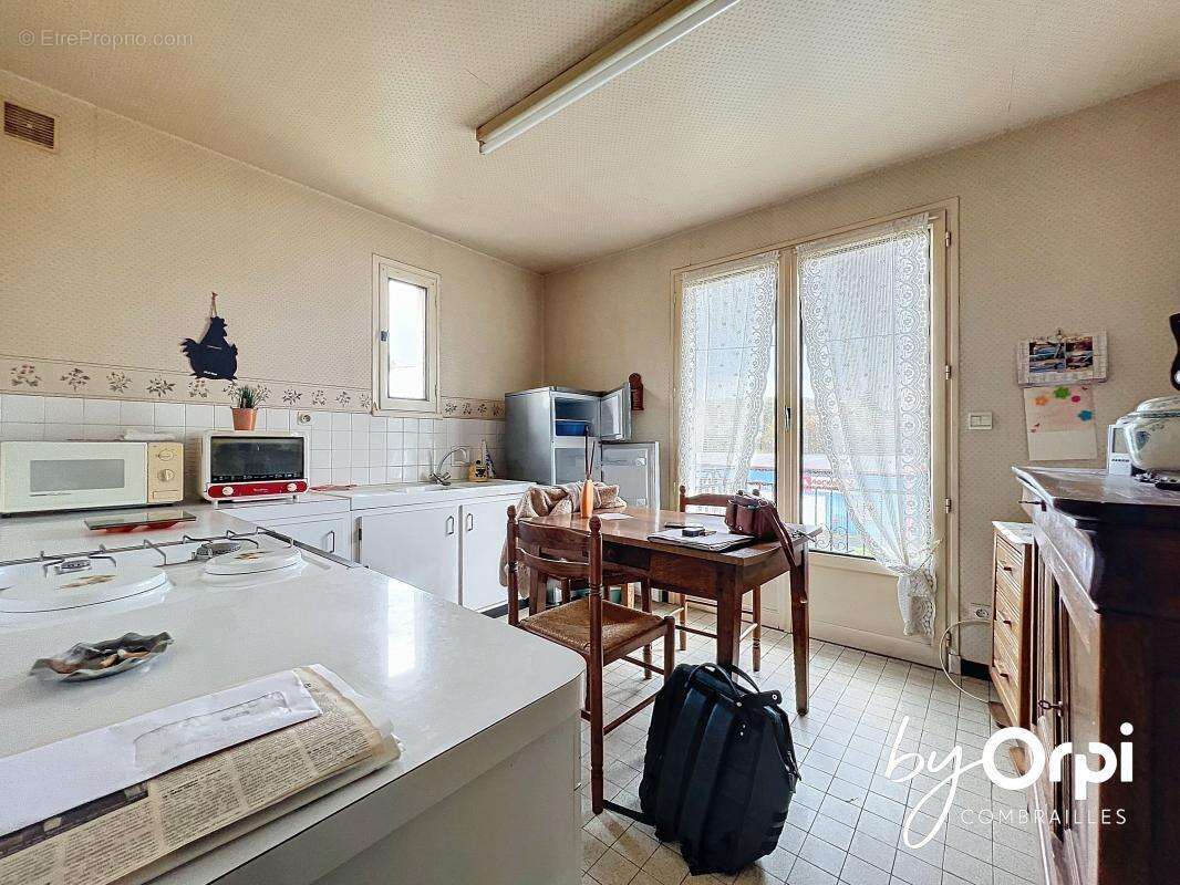 Maison à SAINT-ELOY-LES-MINES