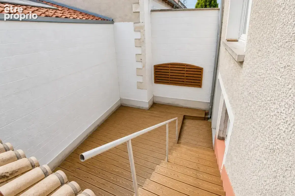 Maison de 4 pièces de 96 m² - Cognac quartier Jardin Public - photo 9