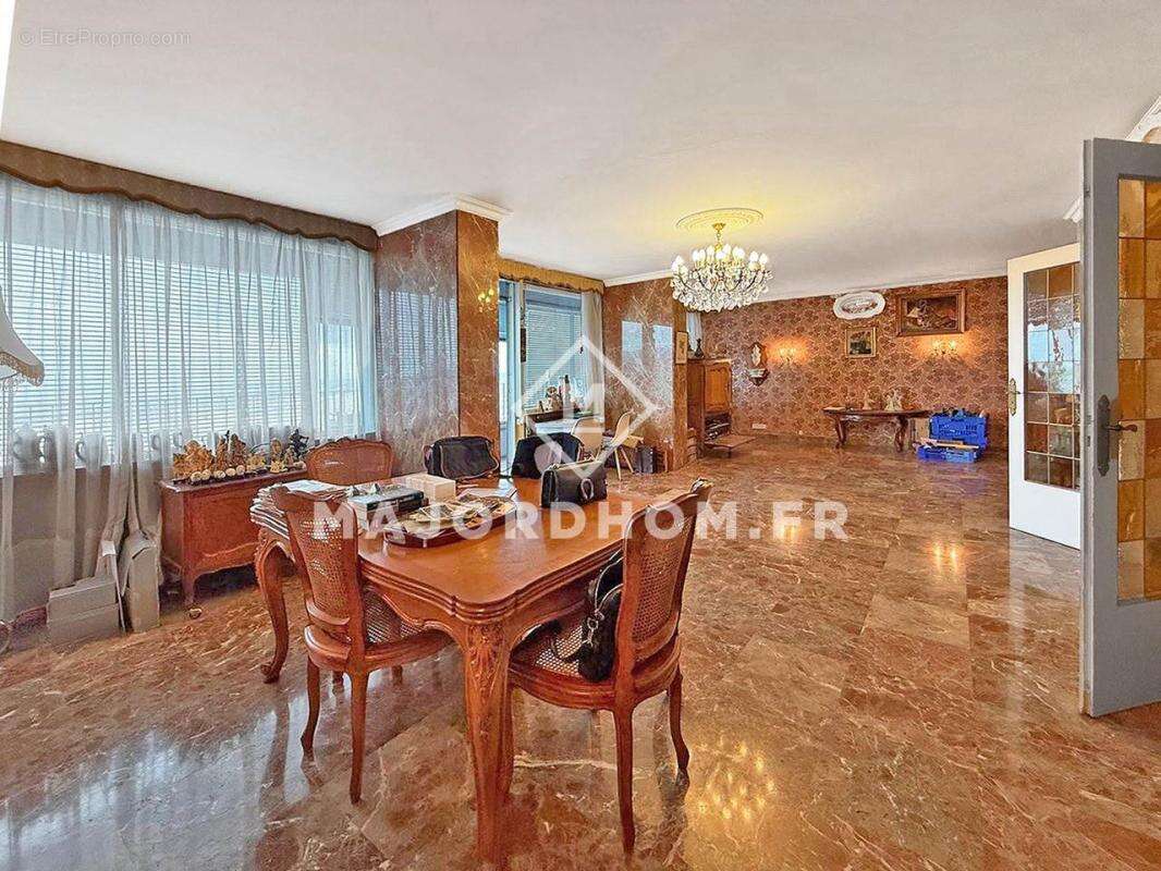 Appartement à MARSEILLE-9E