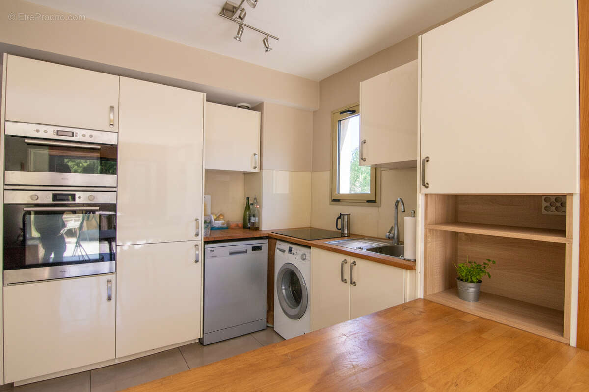 Appartement à MOUGINS