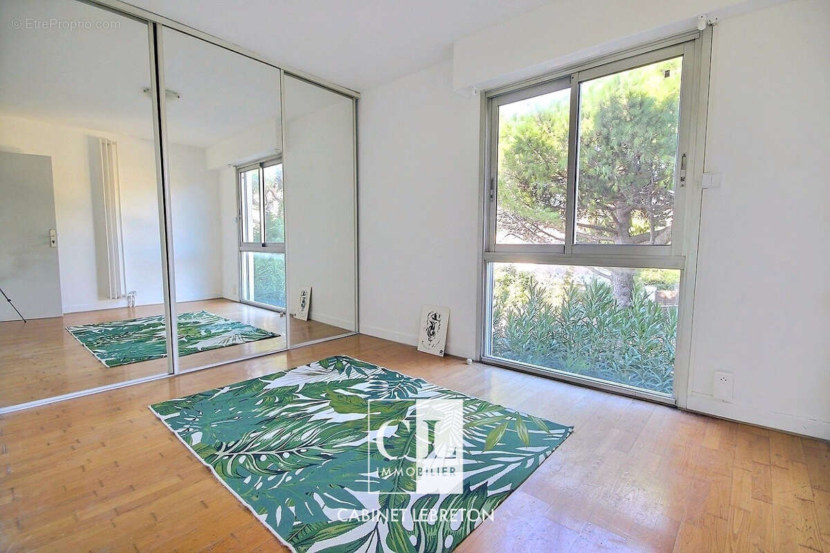 Appartement à MARSEILLE-8E